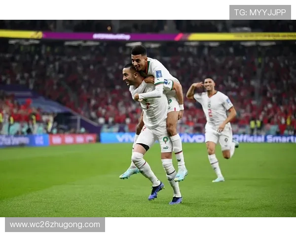 世界杯历史上首个乌龙球的精彩瞬间：球迷回味无穷